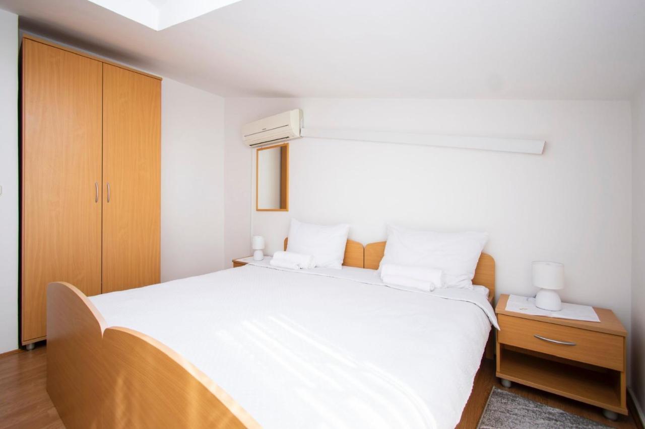 Family Holiday Apartments Lucia Водице Екстер'єр фото