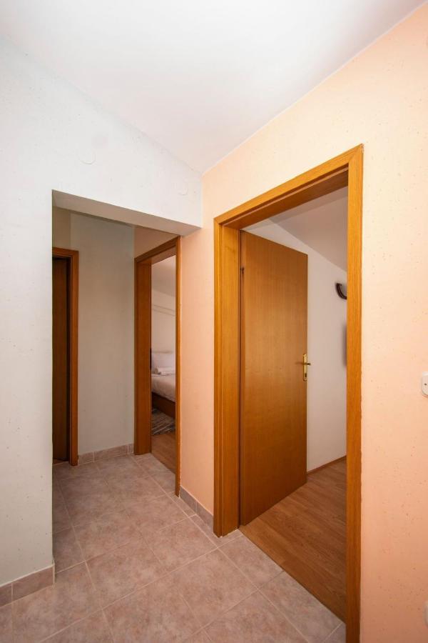 Family Holiday Apartments Lucia Водице Екстер'єр фото